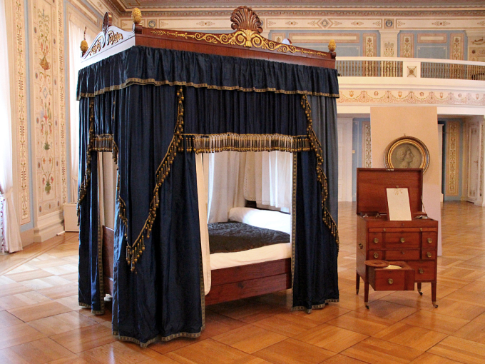 Norsk Folkemuseum – Norwegian Museum of Cultural History has provided Carl Johan’s bed for the exhibition. Photo: Liv Osmundsen, The Royal Court 